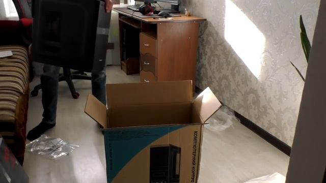 My NEW Gamer PC & BENQ LX2411P смотреть онлайн