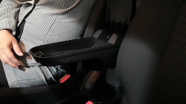 Descansabrazos retráctil para Suzuki Jimny смотреть онлайн