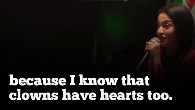 ENGLISH SPEECH | MUNIBA MAZARI - We all are Perfectly Imperfect (English Subtitles) смотреть онлайн