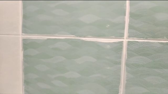 Как обновить швы между плиткой в ванной, а стоит ли Чистить швы смотреть онлайн