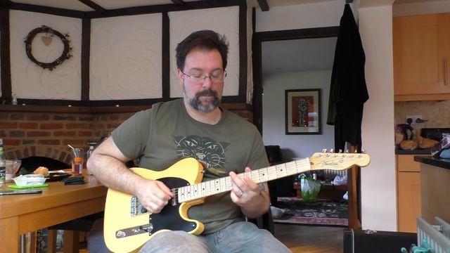 Three Great Jimi Hendrix Guitar Licks - Chappers Kitchen Guitar Education смотреть онлайн