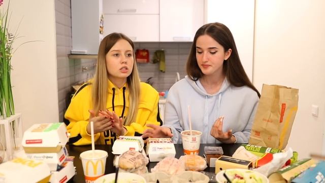 ПРОБУЕМ ВСЕ МЕНЮ МАКДОНАЛЬДСА смотреть онлайн