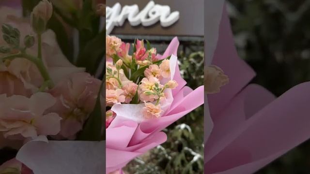 Цветочная Луна в Саратове: Оригинальный Авторский Букет с Доставкой” смотреть онлайн
