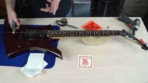 Простой способ замены струн на электрогитаре с Floyd Rose. Последовательность действий и советы.