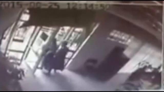 ограбление сбербанка в Гаграх смотреть онлайн