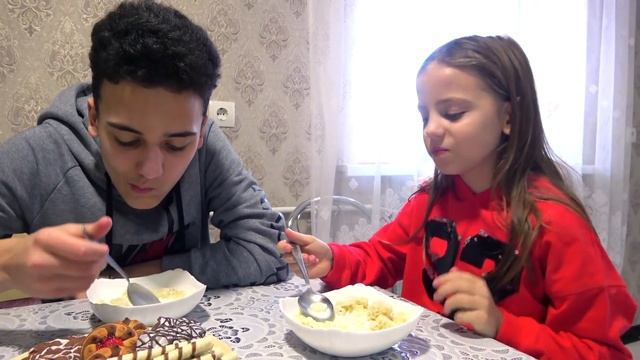 Карантин Наш ВЫХОДНОЙ у бабушки КУДА уехал папа Первый снег для кота Тима ВЛОГ смотреть онлайн