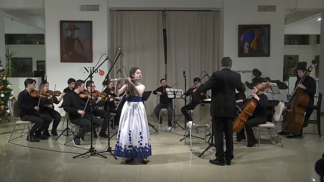 Й.Й. Кванц Концерт A-dur №186 2 ч. Исп. Саломея Царахова (флейта) и оркестр "Cantilena" смотреть онлайн