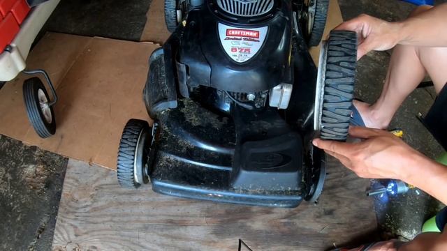 FIXING MY NEIGHBORS CRAFTSMAN LAWNMOWER MAGNETO KILL FLYWHEEL BRAKE ADJUSTMENT WHEEL REPLACEMENT FI смотреть онлайн