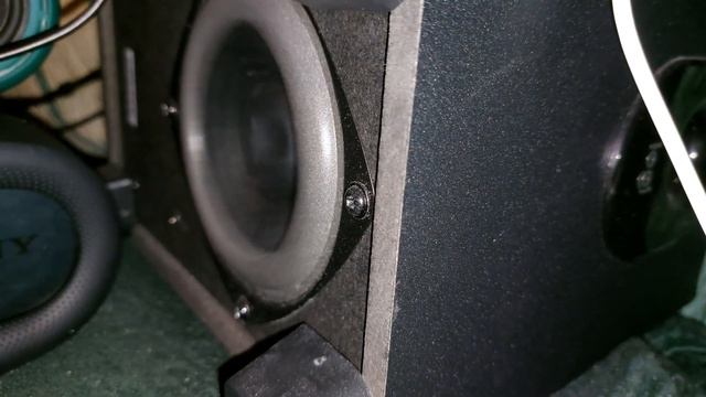 Bass test logitech WOOFER Z 313 100 % смотреть онлайн