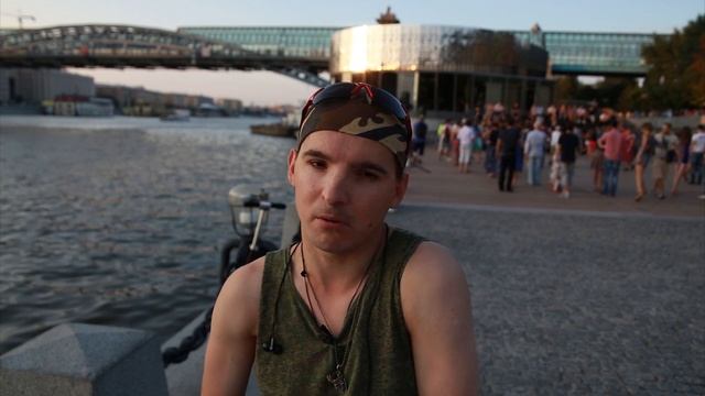 Хастл забирает обычную жизнь и погружает в волшебство смотреть онлайн