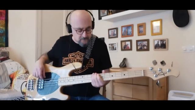 The Police - Message In A Bottle (bass cover 31/1/2021) смотреть онлайн
