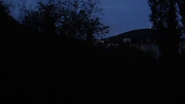 Салют в вечернем небе смотреть онлайн