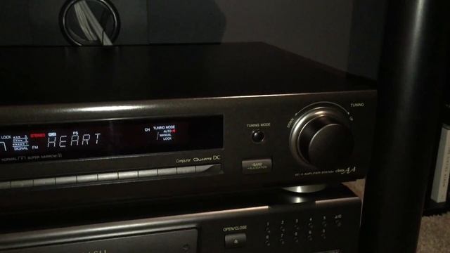 Technics ST-GT550 RDS Radio Tuner Demo смотреть онлайн