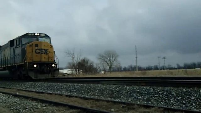 CSX Intermodal Train Through Deshler, Ohio смотреть онлайн
