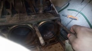 ЗМЗ 402 шпильки крепления ГБЦ