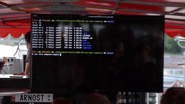 DO ÚTROB VUE.JS EKOSYSTÉMU A ZPĚT - Milan Felix Šulc смотреть онлайн