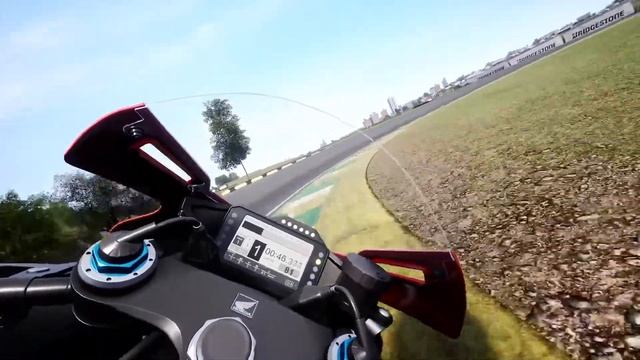 HONDA CBR 1000 RR-R FIREBLADE 2020 / AUTODROMO JOSÉ CARLOS PACE (Ride 4) смотреть онлайн