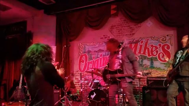 The 95th. Shredding Showcase. Original Mikes Santa Ana 8/11/2016 смотреть онлайн