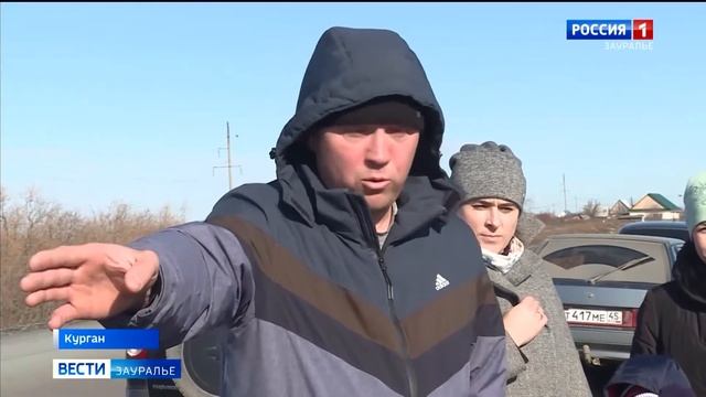 Дороги микрорайона Черемухово в Кургане утопают в грязи смотреть онлайн