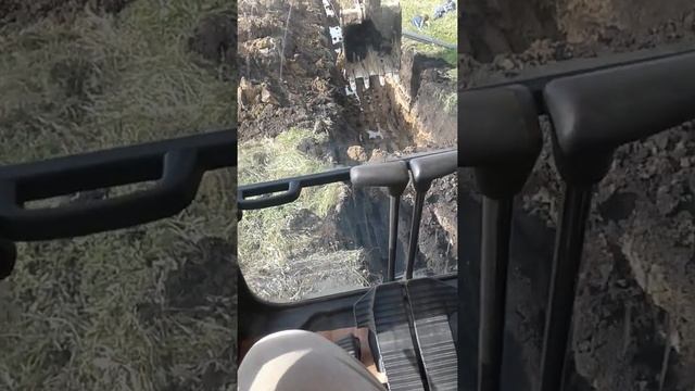 Видео урок как правильно копать траншею , в поле , с рекцльтивацией !!! смотреть онлайн
