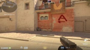 Counter-strike 2: Меняем руки ближе к левой стороне.