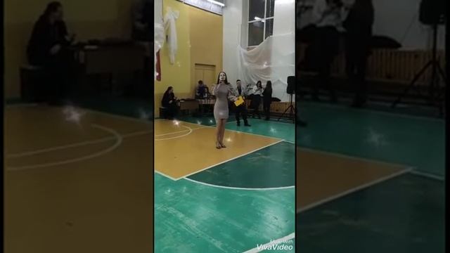 София Цандер - Вертится быстрей Земля ( cover на песню Аида Ведищева - Песенка про медведей) смотреть онлайн