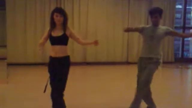 easy dance(4).mp4 смотреть онлайн