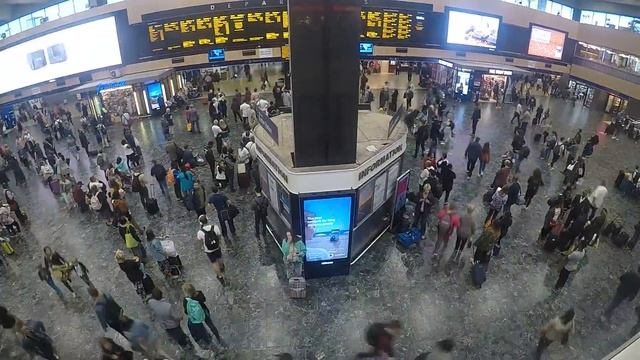 EUSTON STATION - Timelapse - GoPro - HD смотреть онлайн
