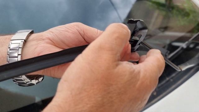 Inlocuire stergator parbriz pe dreapta la Opel Insignia. @ramonaluca1985 смотреть онлайн