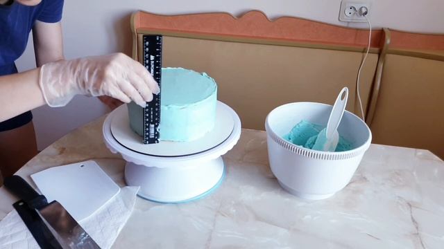 Торт фисташка & малина! Выравнивание торта! Крем выравнивание! Декорирование тортов! Сборка торта! смотреть онлайн