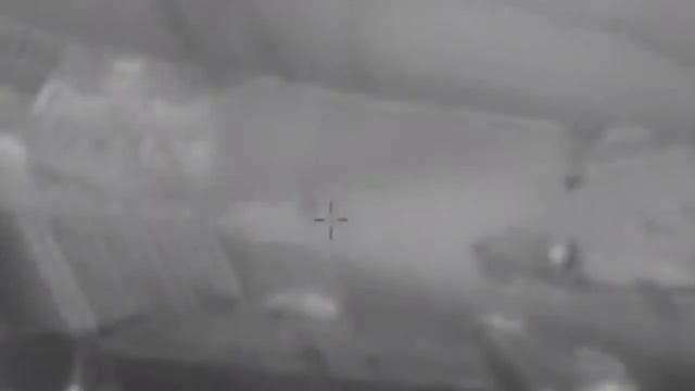 Су 27 Фланкер перехватывает P 3 Orion над Балтийским морем Russian Su 27 Flanker and P 3 Orion смотреть онлайн