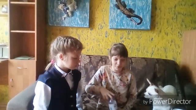 игра правда или действия / Софийка up 😋😜😜 смотреть онлайн