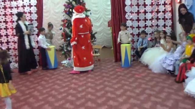Новогодний утренник в подготовительной группе ГБДОУ №7 "Сказка" г. Малгобек смотреть онлайн