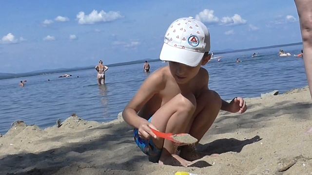 Озеро УВИЛЬДЫ - памятник природы. Самое чистое озеро на Урале. смотреть онлайн