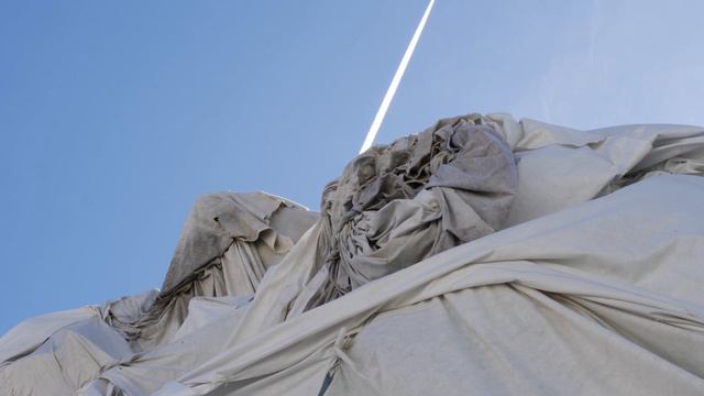 Streit Am Gletscher: Tonnenweise Abdeckvlies Sorgt Für Rote Köpfe | Wie Geht Es Elnaz Rekabi?