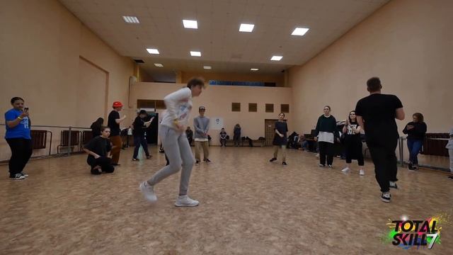 2 - 1/4 - HIP HOP от 13 лет - TOTAL SKILL 7 смотреть онлайн