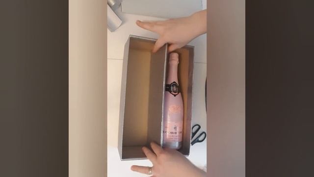 Мастер-класс КОРОБКА С ЦВЕТАМИ ИЗ КОНФЕТ И СПИРТНЫМ НАПИТКОМ/Подарок сделан своими руками/DIY смотреть онлайн