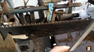 Как быстро и просто наточить ножовку напильником. (Читайте описание к видео)!