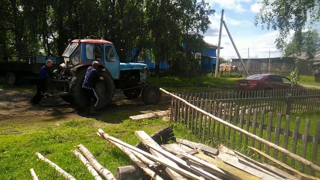 ШЕВРОЛЕ КРУЗ тянет трактор смотреть онлайн