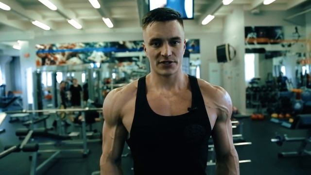 Никита Щеглов : тренировка грудных, дельтовидных и мышц пресса. смотреть онлайн