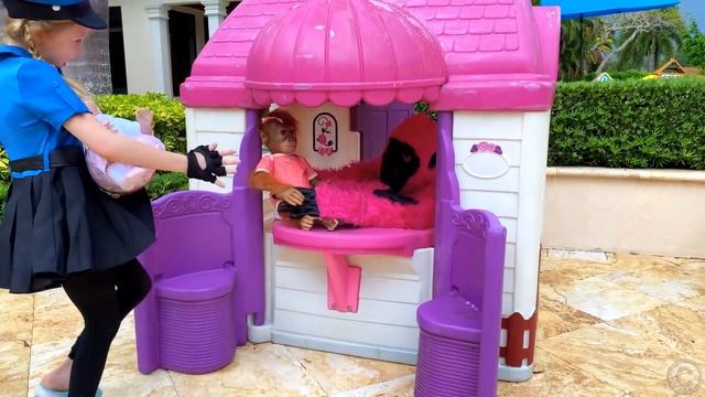 Nastya and her routine work in the police смотреть онлайн