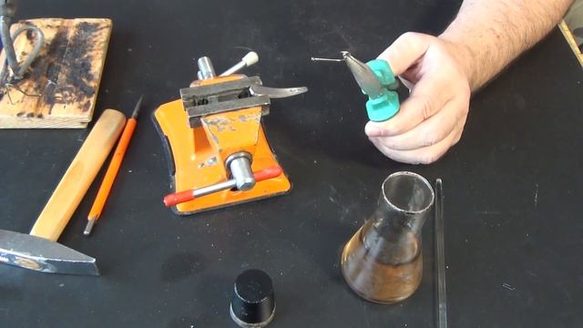 ДОННАЯ БЛЕСНА НА ОКУНЯ как сделать дома ЗИМНЯЯ РЫБАЛКА смотреть онлайн