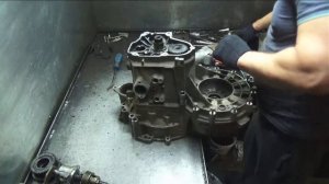 Фольксваген Транспортёр. Т4. Замена корпуса коробки передач.