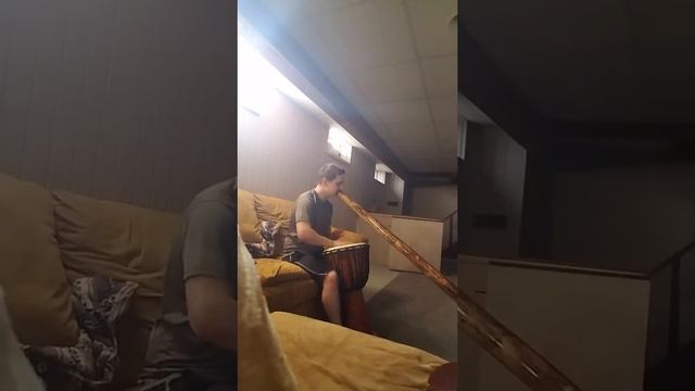 Sunday Afternoon Didgeridoo and Djembe Freestyle смотреть онлайн