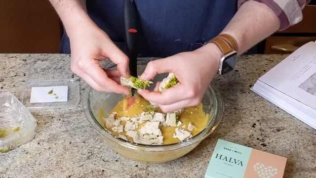 Claire Saffitz's Salted Halva Blondies | Dessert Person | Recipe Test Review смотреть онлайн