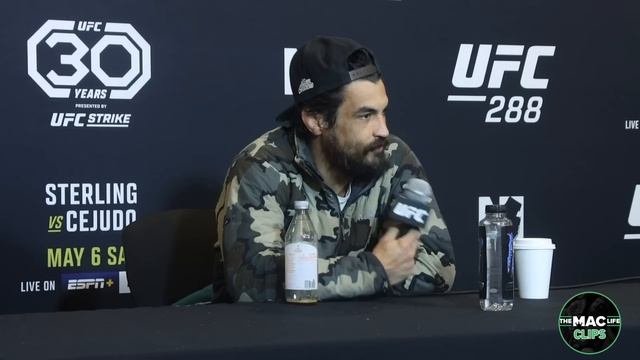 Kron Gracie doesn't care about media day; Answers 10 questions in under 2 and a half minutes смотреть онлайн