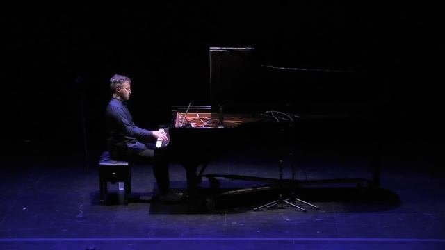 Galina Ustvolskaya: Complete Piano Sonatas (live) / Conor Hanick, Piano