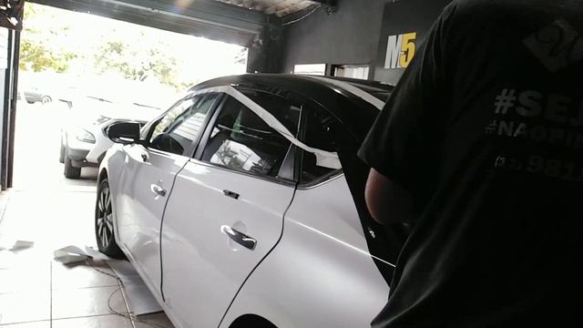 Nissan Sentra 2018 Atualizado para 2023, Envelopamento de Teto e Colunas - VLOG смотреть онлайн
