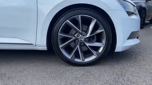 2018 '18 Skoda Superb Sportline 2.0 TDI смотреть онлайн