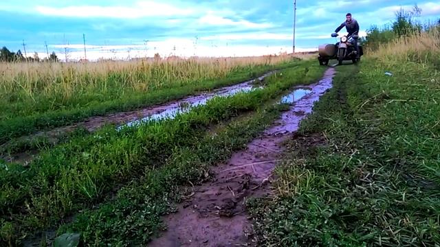 На Урале По грязи! Триал на мото! смотреть онлайн